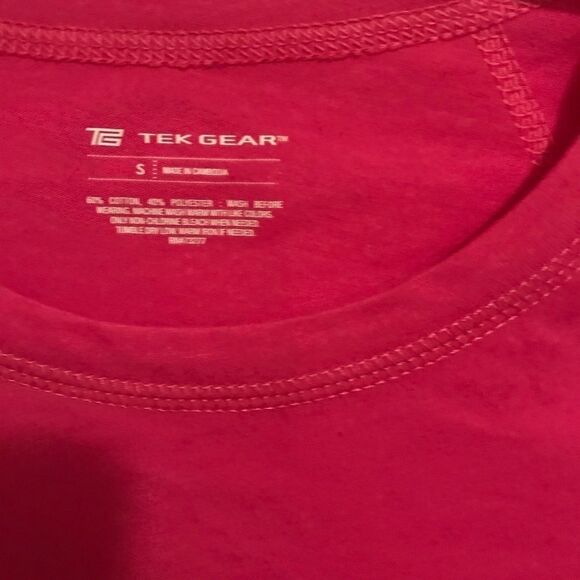 NWT Tek gear Size small pink short sleeves - Picture 3 of 8